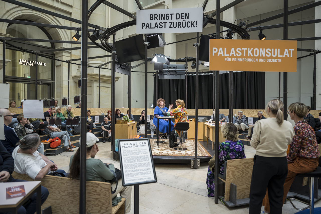 Show & Tell im Palastkonsulat